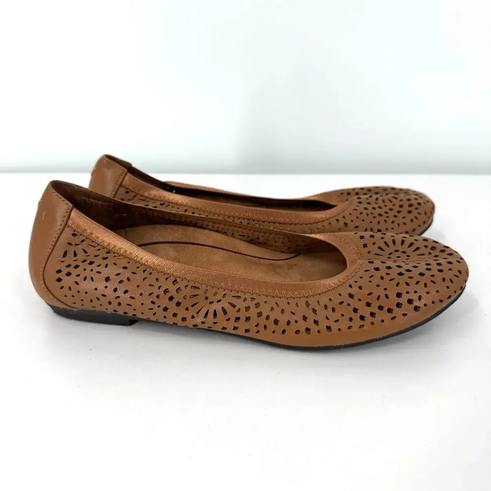 Vionic Robyn Perforated Ballet Flats Shoes 7 Brown Leather Comfort Casual Boho